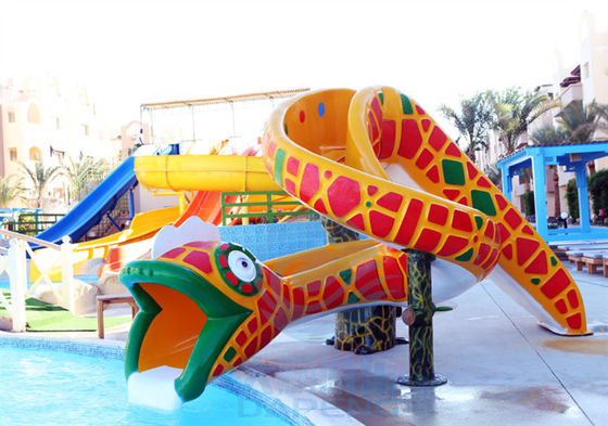Un buon prezzo. Gioco d'acqua per piscina in vetroresina con scivolo per piscina Mini Cobra all'aperto per bambini in linea