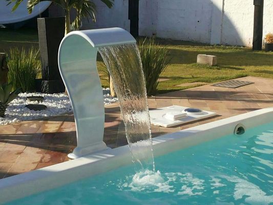 Un buon prezzo. OEM Bagno SPA Accessoiri piscina Decorazioni Cornice Acqua Fontana Teste Cascata in linea