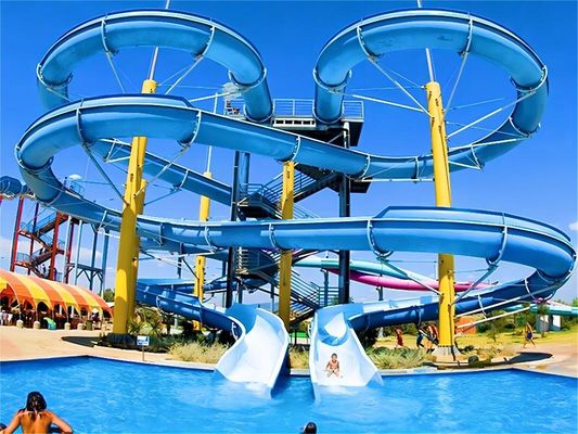 Un buon prezzo. Sgomberino 300 kg di scivoli d'acqua in fibra di vetro Giochi commerciali all'aperto in linea
