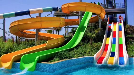 Un buon prezzo. Disegno di piscina commerciale all'aperto Disegno di scivolo d'acqua per divertimenti in linea