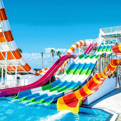 Un buon prezzo. Non-Inflatable Fiberglass Water Slide with 10 Years Service Life Ending with Pool for Kids and Adults in linea