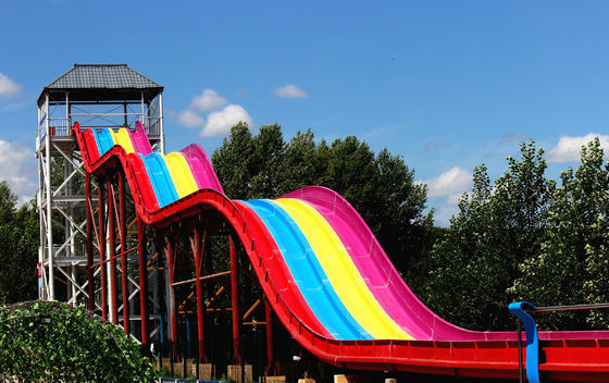 Acquascivoli su misura della vetroresina di Mat Racer Water Slide FRP grandi per gli adulti