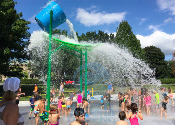 Secchio di scatenamento della famiglia dell'acqua di zona di impatto dell'onda della grande di dimensione acqua all'aperto della vetroresina per divertimento