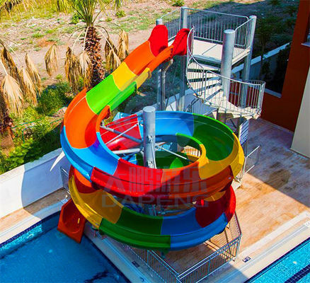 Acquascivolo variopinto dell'anti di dissolvenza della piscina vetroresina ultravioletta dell'acquascivolo