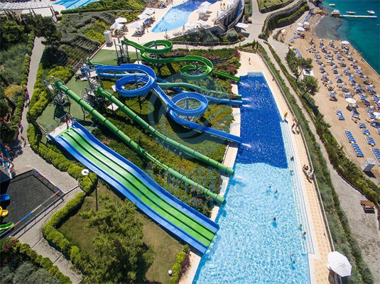 Il mazzo dell'acquascivolo della collina della spiaggia FRP della località di soggiorno ha personalizzato il grande acquascivolo per gli adulti