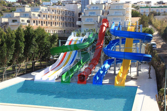 Altezza residenziale dell'attrezzatura 4.0m del parco dell'acqua della vetroresina dell'acquascivolo della piscina