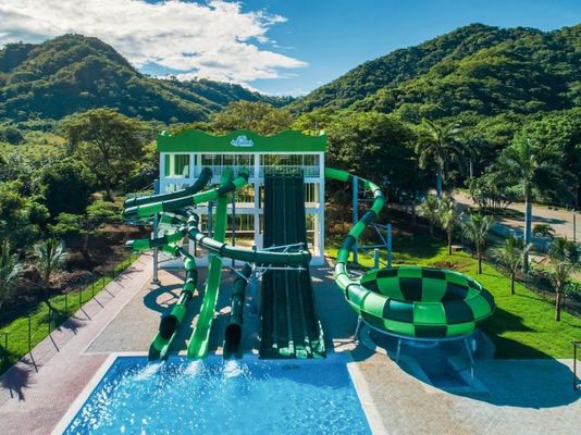 Un buon prezzo. 220 M3/H 12 mm Fibra di vetro Parco acquatico scivolo per bambini Parco acquatico attrezzature da gioco in linea