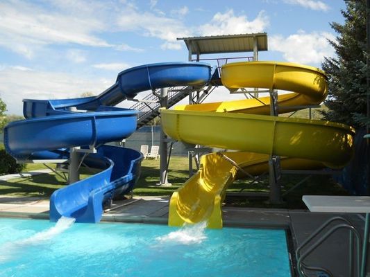 Un buon prezzo. OEM Parco di divertimenti Passeggiata in acqua Fibra di vetro Slide Kid per piscina all'aperto in linea