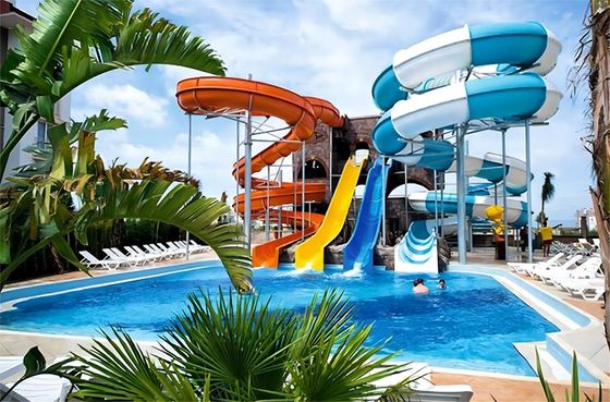 Un buon prezzo. 18.5Kw attrezzature per il parco giochi acquatici grande scivolo per piscina accessori per parco giochi all'aperto in linea