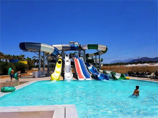 Un buon prezzo. ODM Parco di divertimenti acquatici Passeggiate Facilità Piscina Scivolo in fibra di vetro per bambini in linea