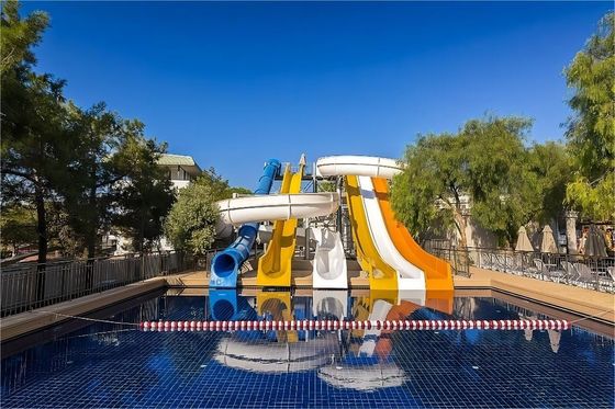 ODM giochi all'aperto giocare parco a tema scivolo in fibra di vetro per bambini