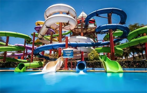 Un buon prezzo. Parco acquatico in fibra di vetro per bambini scivolo giochi d'acqua all'aria aperta Carnevale in linea