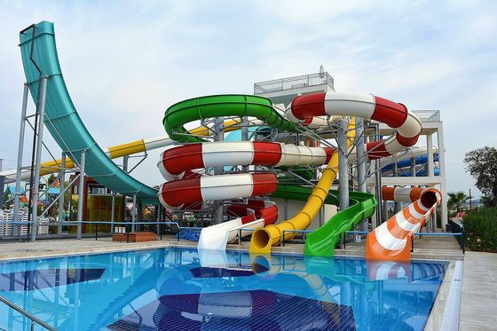 Un buon prezzo. ODM Amusement Parco Acquatico Piscina Bambino cavalca scivolo in fibra di vetro in linea