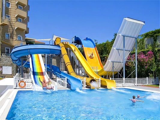 Un buon prezzo. Parco acquatico giochi d'acqua divertimento attrezzature splash scivolo in fibra di vetro in linea