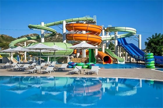 Un buon prezzo. Parco acquatico attrezzatura carnevale corsa piscina accessori scivolo in fibra di vetro per bambini in linea