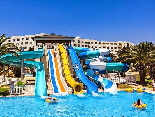 Un buon prezzo. 8m di altezza Parco acquatico all'aperto giochi per bambini cavalca scivolo in fibra di vetro per bambini in linea