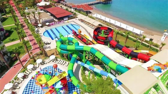 Parco di divertimenti acqua galvanizzata in acciaio immersa a caldo attrezzature piscina scivolo in fibra di vetro