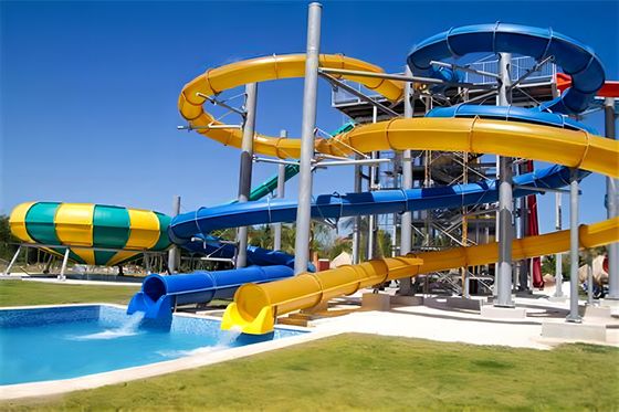 Un buon prezzo. Attrezzature per giochi da parco acquatico all'aperto Grandi diapositive in vetro in linea