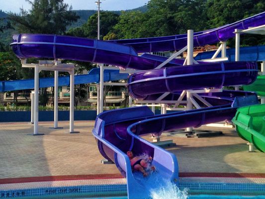 Un buon prezzo. Parco di divertimenti attrezzature per giochi acquatici scivolo in fibra di vetro per adulti in linea