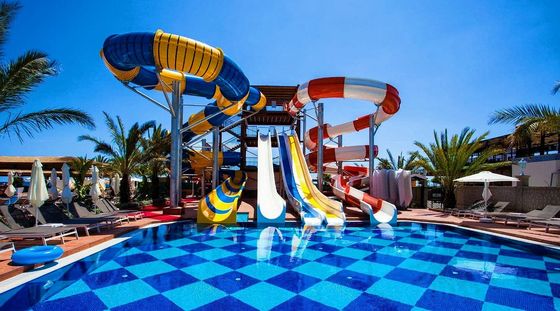 Un buon prezzo. Parco acquatico Giochi acquatici estivi Piscina Acqua giocattolo scivolo in fibra di vetro per bambini in linea