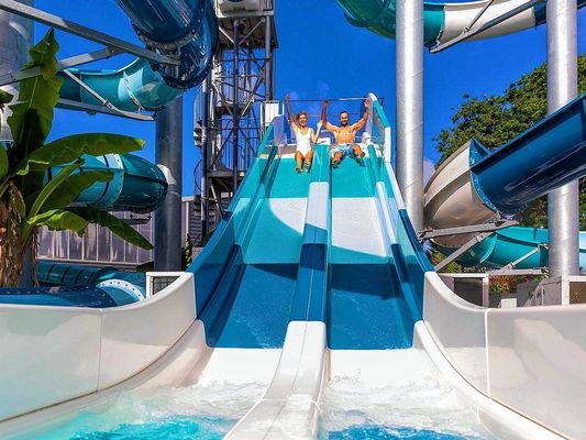 Un buon prezzo. Parco di divertimenti Passeggiate Piscine attrezzature Acqua di mare Scivolo in fibra di vetro in linea