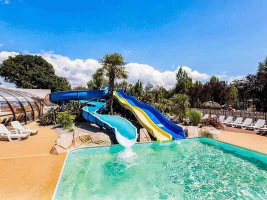 Piscina commerciale all'aperto giochi acquatici più popolari attrezzature per giochi acquatici scivolo