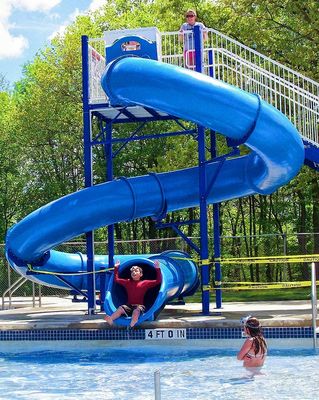 Un buon prezzo. Parco giochi all'aperto piscina accessori di gioco scivolo in fibra di vetro per bambini in linea