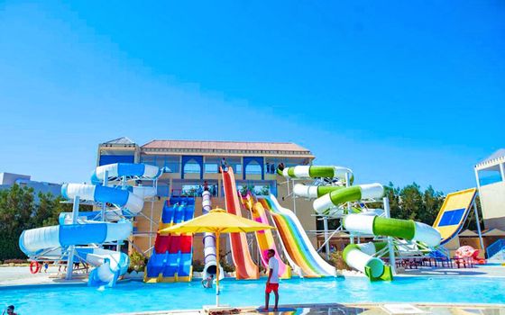 Un buon prezzo. Attività acquatiche Parco giochi bambini Piscina scivolo per parco acquatico in linea