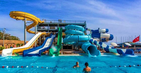 Altezza 5-12 metri Parco acquatico scivolo piscina set personalizzato