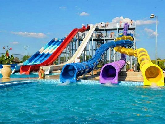Un buon prezzo. Parco acquatico Piscina Attrazione Bambini giocano scivolo in fibra di vetro in linea