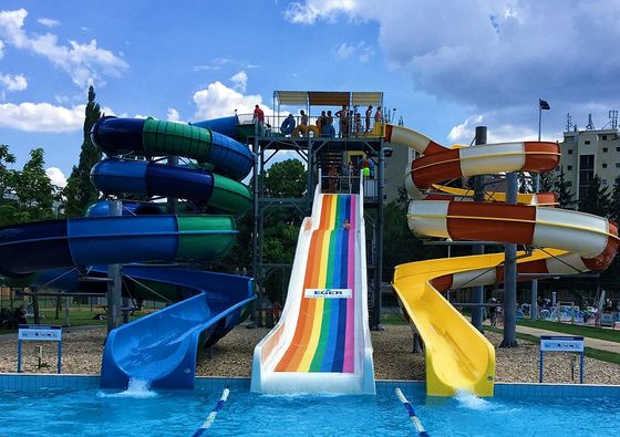 Casa d'acqua all'aperto Piscina di divertimento Atletismo Scivolo di fibra di vetro Sport Per bambini