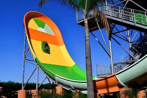 Grandi giochi d'acqua all'aperto piscina scivolo in fibra di vetro