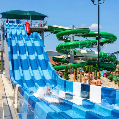 Un buon prezzo. Customized Size 6-8mm Thickness Fiberglass Water Park Slide Ending with Pool for Kids and Adults in linea