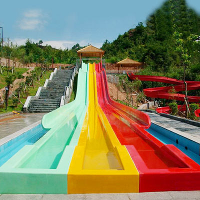 Un buon prezzo. 9m Height Fiberglass Water Slide with 100m³/slide Water Flow for 5-10 Passengers in Water Park in linea
