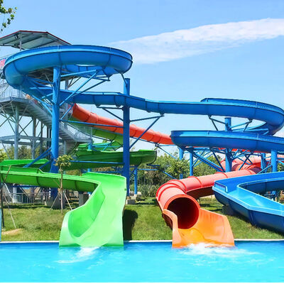 Scivolo combinato a spirale doppio chiuso per parco acquatico in vetroresina per parchi acquatici, piscine, adulti e bambini