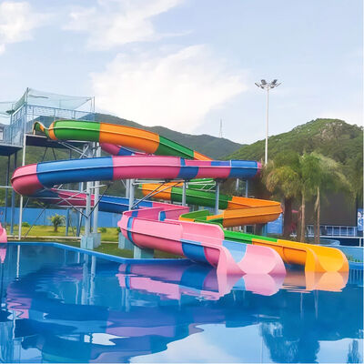 Un buon prezzo. Commercial Adult Fiberglass Spiral Water Slide Combo Heavy-Duty Anti-Uv Per Parchi di divertimento in linea