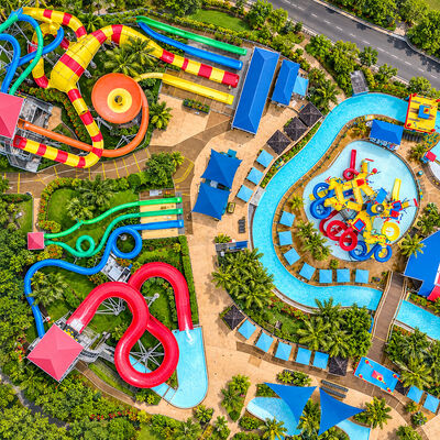 10000㎡ All Ages Aqua Park Water Park Equipment With Fiberglass Slides And Water Play Commercial