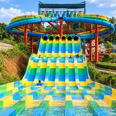 Un buon prezzo. Slide acquatico a piattaforma alta di polpo in fibra di vetro Slide acquatico a più corsie per parchi acquatici con corse online