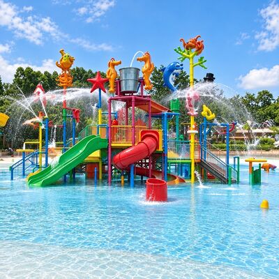 Qualità Parco a tema marino a forma di cavalluccio marino, scivolo d'acqua con pedana splash in fibra OEM Fabbrica